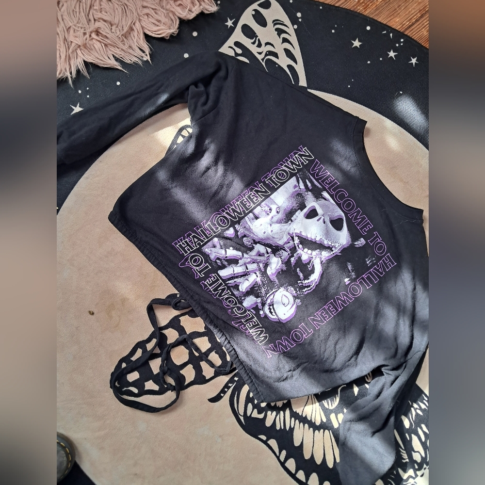 Disney Black Nightmare Before Christmas Cropped Oversized Long Sleeve Top - Picture 3 of 5